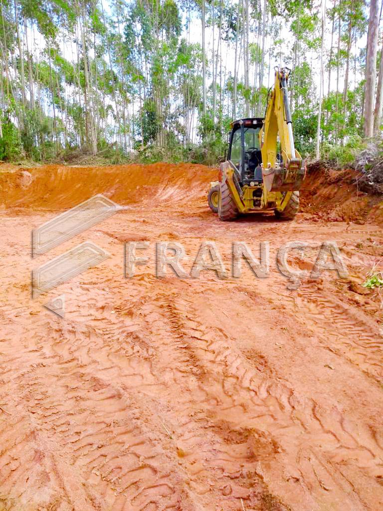 Vende-se Terreno com 31.712m² em Santa Luzia do Aracê, Domingos Martins/E.S - França Consultoria Imobiliária