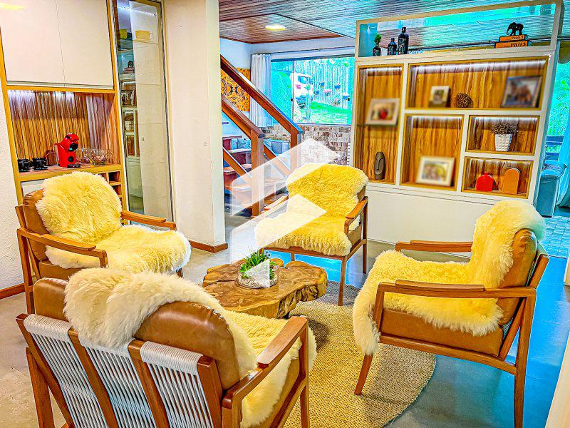 Maravilhoso Sítio com 4 suítes em Paraju, Domingos Martins/E.S - França Consultoria Imobiliária