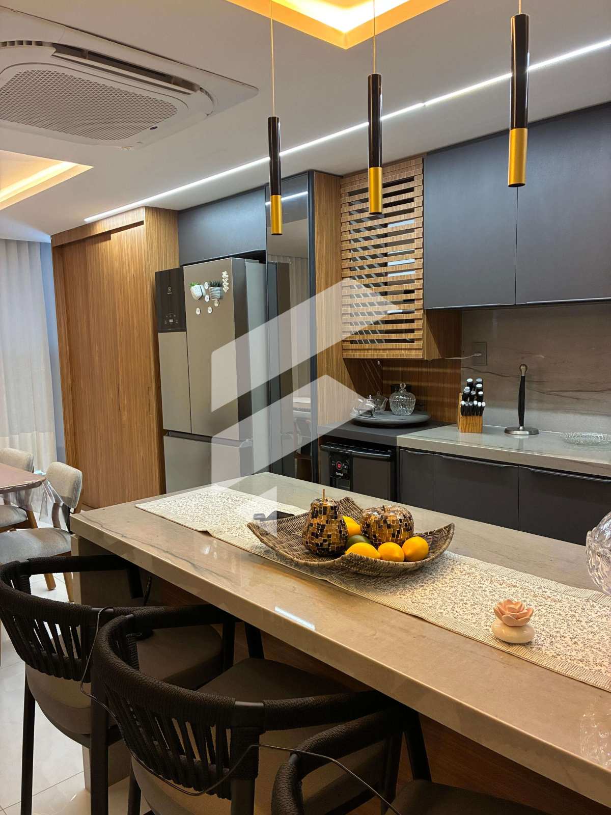 Vende-se Apartamento 3 quartos na Praia da Costa - França Consultoria Imobiliária