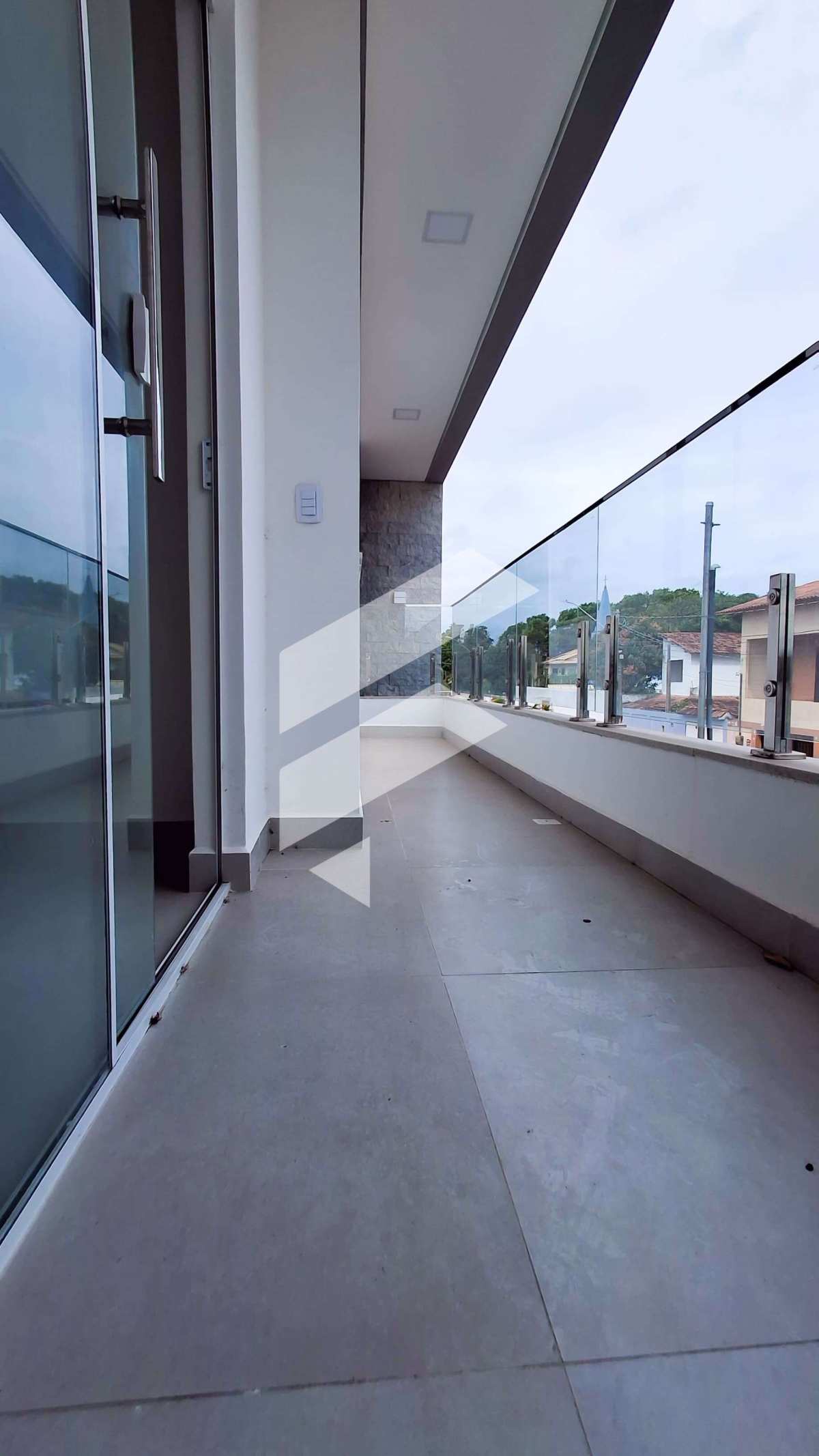 Vende-se Casa com 3 quartos em Interlagos - França Consultoria Imobiliária