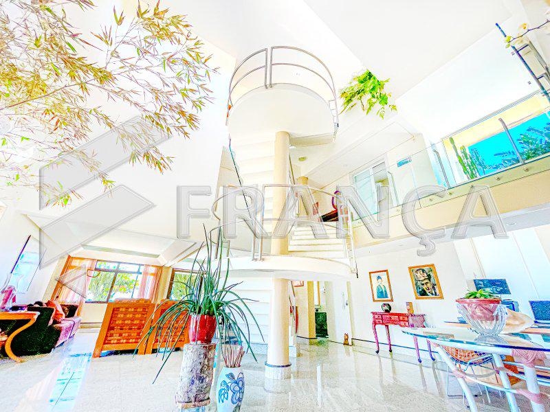 Vende-se Casa Pousada com 1080 m², 6 suítes em Setiba, Guarapari/E. S - França Consultoria Imobiliária