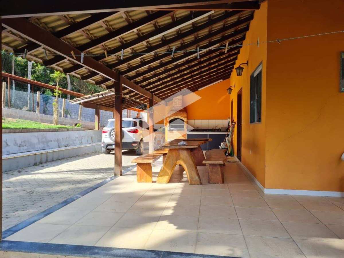 Vende-se Chácara em Retiro do Congo - França Consultoria Imobiliária