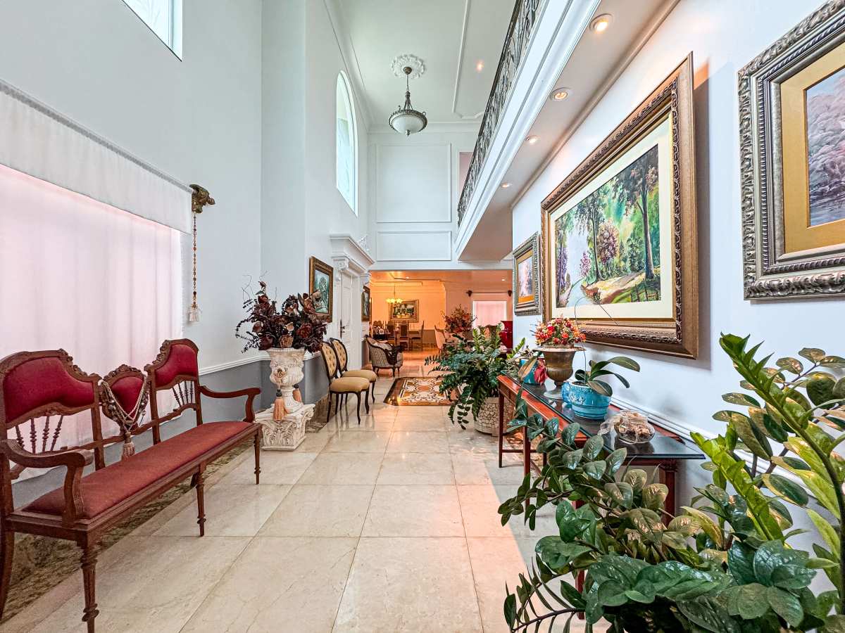 Vende-se Mansão de Alto padrão em Interlagos, Vila Velha/ES - França Consultoria Imobiliária